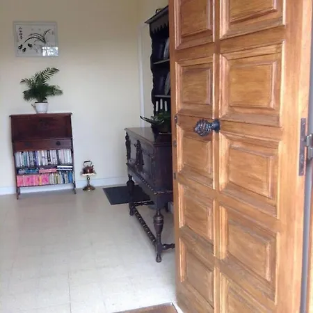 Immaculate 2-Bed Apartment In Millau With Garden Apartament *