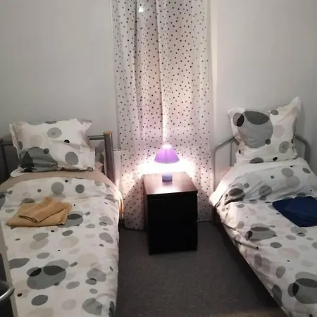 Immaculate 2-Bed Apartment In Millau With Garden